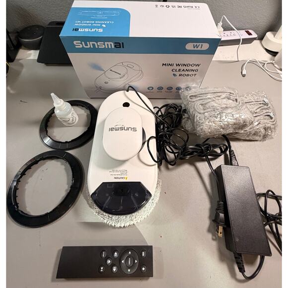 Sunsmai Window Cleaning Robot (Model W1) - Picture 2 of 11